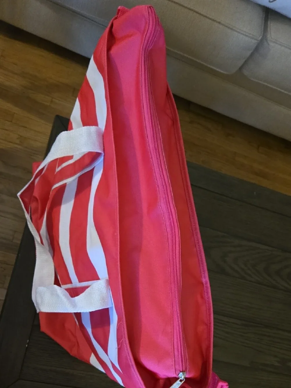 Pink and White Striped Women's Tote Bag - Beach-Ready Shoulder Bag, NWT.